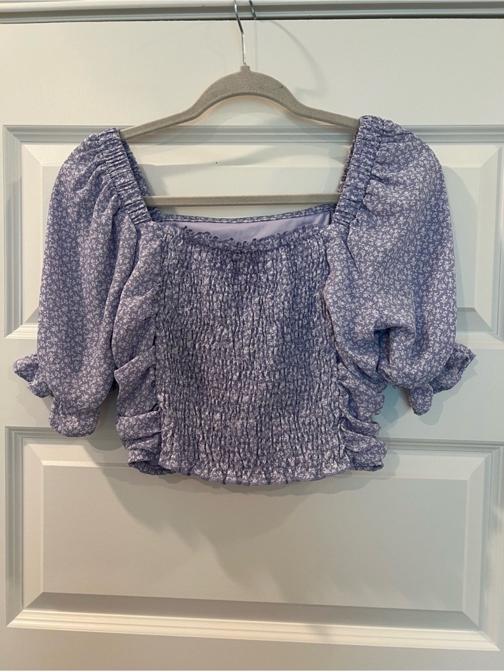 Altar’d State Lavender Ruched Floral Puff Sleeve Smocked Crop Top Medium - Picture 7 of 10